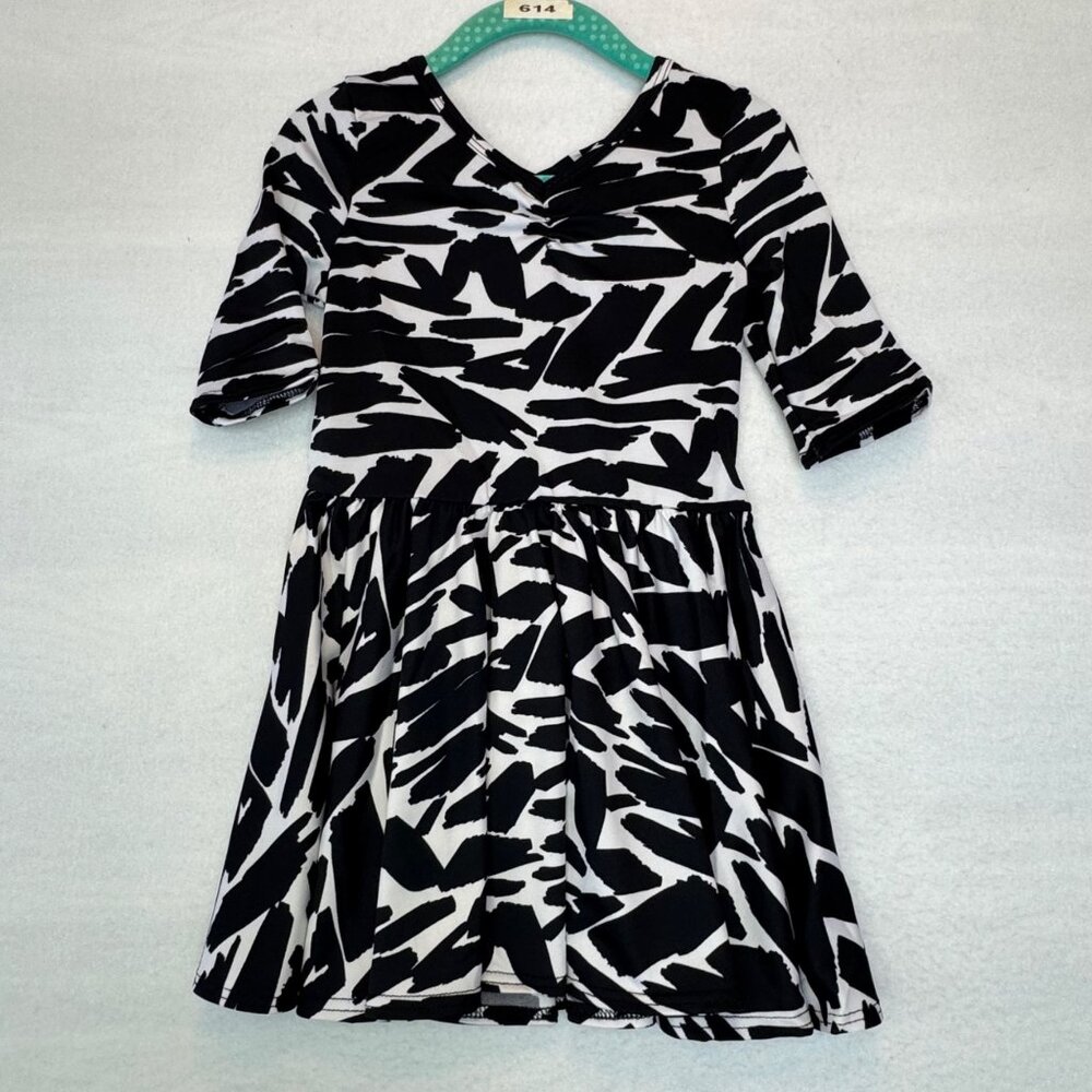 Dotdotsmile Dress Size 2T Black and White Print New With Tags